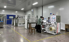 100頭電纜色帶拉線分條機(jī)，金拉線bopp煙膜拆封拉線機(jī)